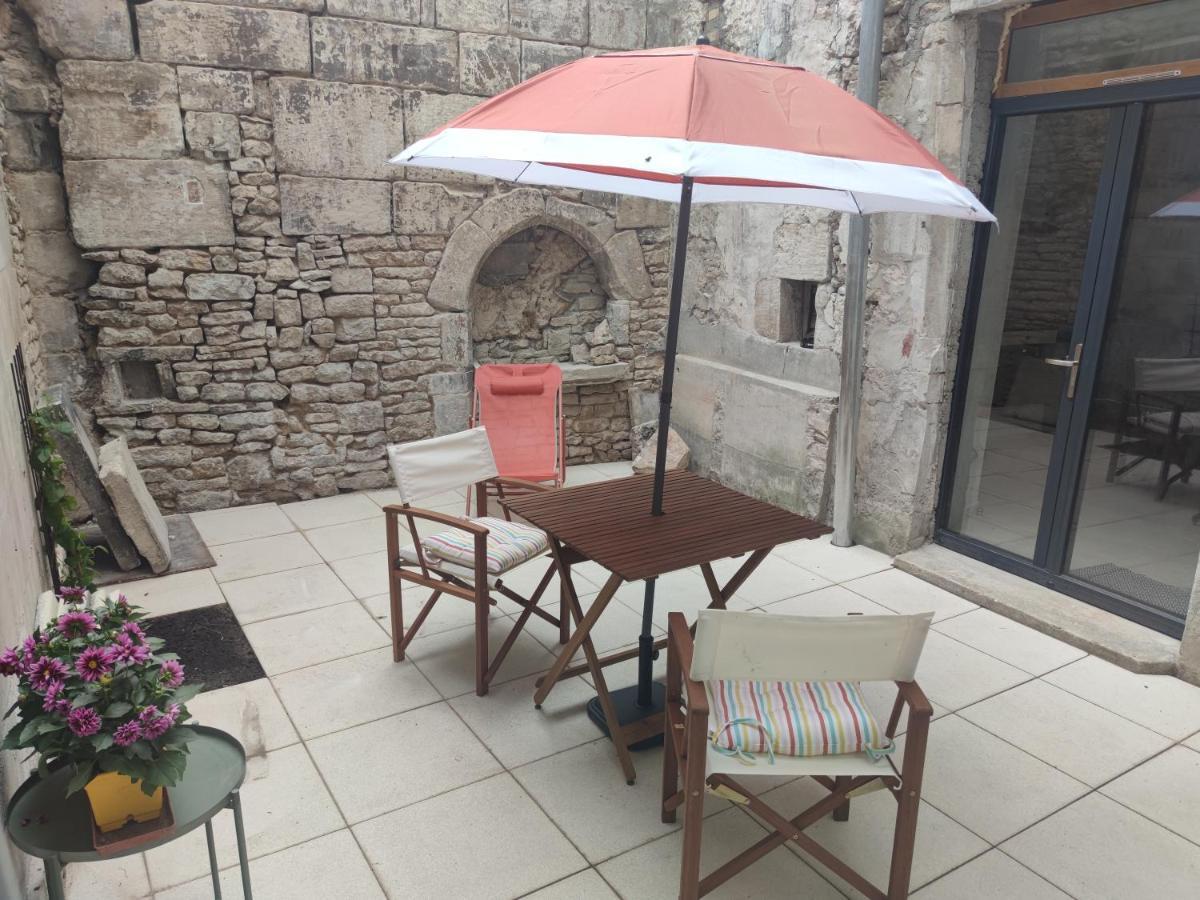 Studio De Charme, Au Calme Dans Le Vieux Chaumont Шомон Екстер'єр фото